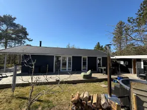 Cozy vacation home close to a golf course, the beach, and tranquility - Image 5