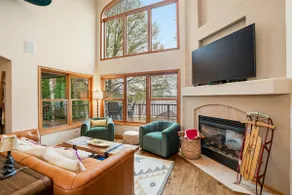 Okauchee Lake | Theater, Hot Tub, Bunk Room, Kayak - Image 2