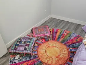 Welcome to The HIPPY HAVEN good vibes, groovy stay - Image 4