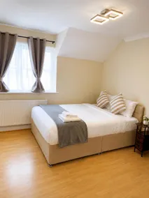 The Bluewater Retreat Sleeps 6 Free Parking Brands Hatch - Image 5