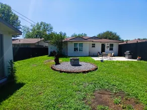 Spacious Duplex with 3 Bedrooms/2 Baths, 4Beds. - Image 5