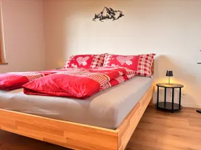 Alpine Chalet Apartment - Terrace & Mountain View - Image 4