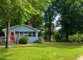 Peaceful 10-Acre Retreat | Pet-Friendly + Fire Pit - Image 4