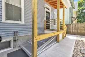 1BR/1BA Pet Friendly Minimalist Stay Near Downtown - Image 3