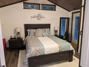 Jake's Hillside Haven - Image 3