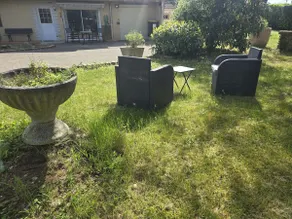 Independent accommodation with garden on the ground floor of a villa - Image 3