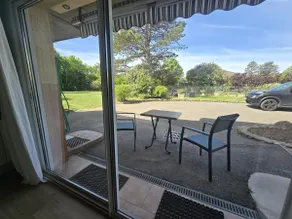 Independent accommodation with garden on the ground floor of a villa - Image 4