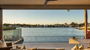 Panoramic Luxury On North Point - Image 5