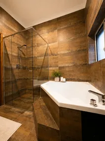 Grand Executive Residence – Coastal Lifestyle & Premium Entertaining + Parking - Image 3