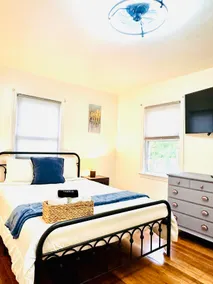 The Azalea House - Image 4