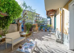 Tuscan Yukio & Haru Apartment with Garden near Florence and Pistoia - Image 2