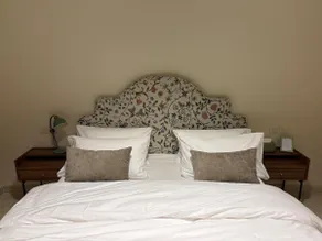 Iwan accommodation with self check-in and a side lounge | 2 - Image 5