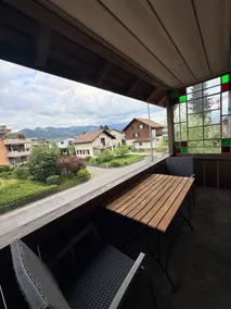 Vacation home in winter, Lake Thun & mountain view - Image 2