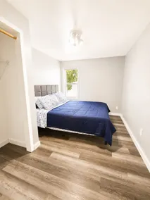 Spacious & Bright 3BR Getaway Near Everything - Image 2