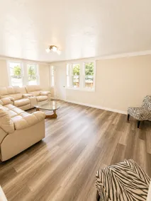 Spacious & Bright 3BR Getaway Near Everything - Image 3