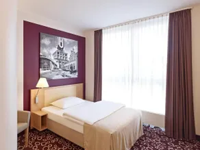 Sunday Hotel Dortmund Standard Single Room - Image 2