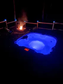 Sunset Ridge-Hot Tub & Skee-ball - Image 2