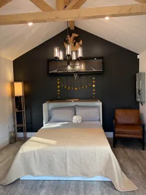 Cozy Trailside River Cabin - Image 2