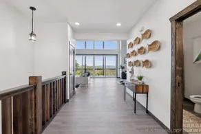 Falcon Crest Roost - Image 3