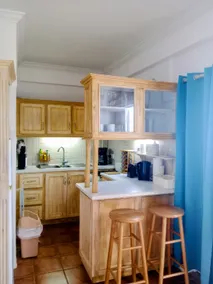 Oceandale Beachfront Apartment - Image 5