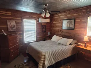 Cabin on the hill - Image 2