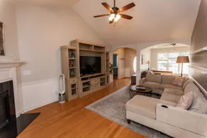 The Village Retreat - Image 4
