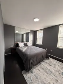 Cozy 2 BR home in South Philly + Easy City Access - Image 2