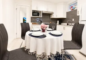Vancouver Nest Cozy Private 2BR Retreat and Extra Room - Sleeps 6 - Image 5