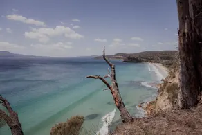Spring Beach Rise · Freycinet, Maria Island & More - Image 2