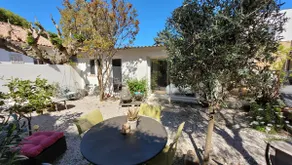 Private garden · Sea 200 m away · Calanques · 4 people - Image 3