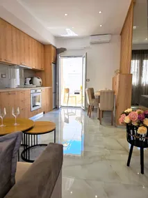 Anthouli homes 4, steps from beach and centre - Image 2