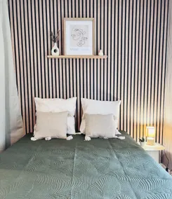 L'Adresse, bright, single-story unit, free parking - Image 3