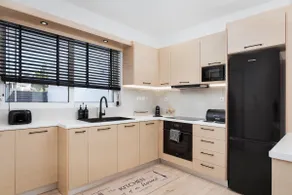 Aura Airport Suite - Image 4