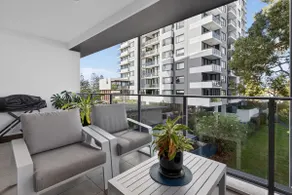Gorgeous and Spacious 2BR Beach Apt with Pool, Parking and Gym - Image 4