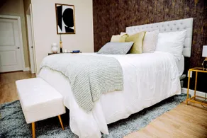 Luxe 2BR House | Parking | Private Entry - Image 4