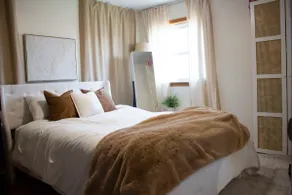 3BR Home Near Airport | Patio | Free Parking - Image 4
