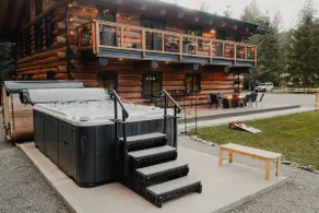 Custom Rainier Cabin-Swim Spa-Sauna-2Kings - Image 2
