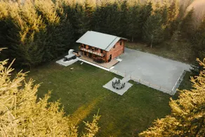 Custom Rainier Cabin-Swim Spa-Sauna-2Kings - Image 5