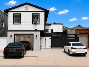 Luxury 4BR Near MetLife & NYC | Parking |Game room - Image 3