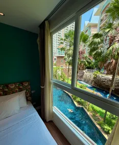Grande Caribbean Condo by Somphong - Image 2