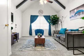 Prime Location Suite | LSU & Downtown | WiFi - Image 5