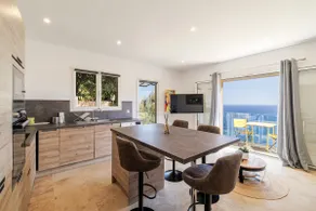 Spectacular sea view • Terrace & balcony • A/C - Image 3