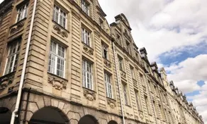 Maison Lumière: luxury, in the heart of the city, parking. - Image 3
