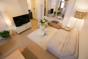 Maison Lumière: luxury, in the heart of the city, parking. - Image 4