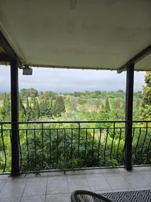 Large, quiet house with garden, shaded terrace - Image 4