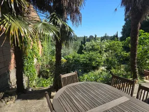 Large, quiet house with garden, shaded terrace - Image 3