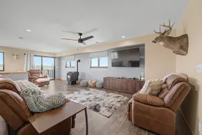 Driftless Pinnacle Lodge - Image 2