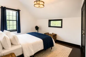 Mattituck 2BR: Open Layout, Deck, BBQ, Near Vines - Image 4