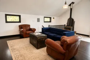 Mattituck 2BR: Open Layout, Deck, BBQ, Near Vines - Image 5