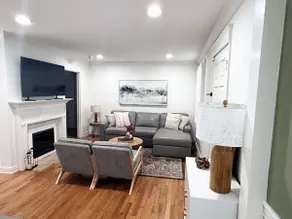 Sleeps 6 | Outdoor Area + Fire Pit | Midtown - Image 4